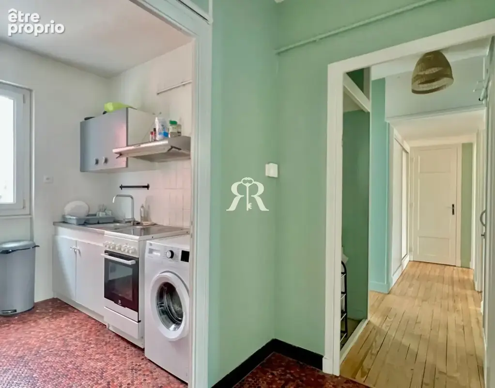 À vendre - Appartement T5 traversant de 82 m2 avec cave - Dernier étage - photo 3