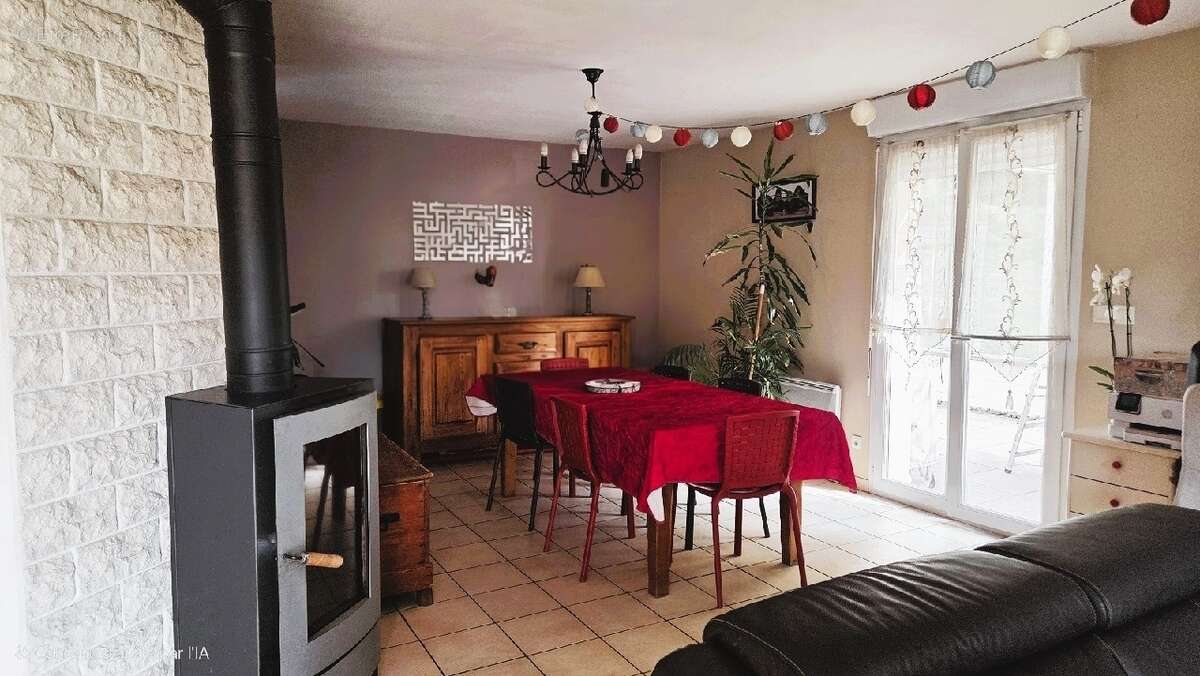 Maison à COURTELEVANT