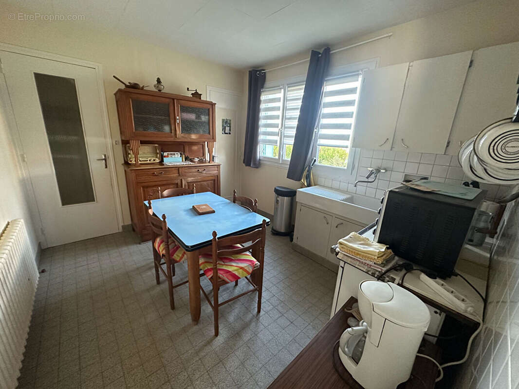 Maison à BELLOU-SUR-HUISNE