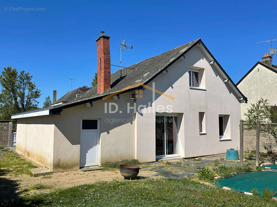Maison à RENAZE