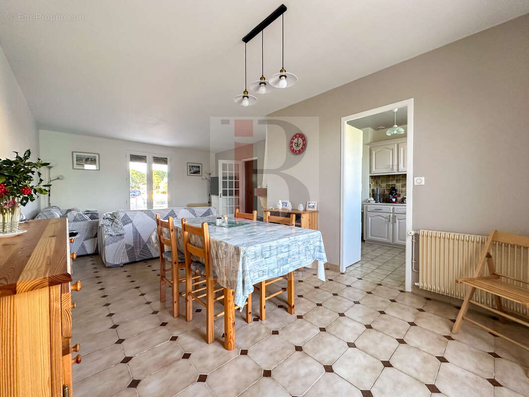 Maison à FOURAS