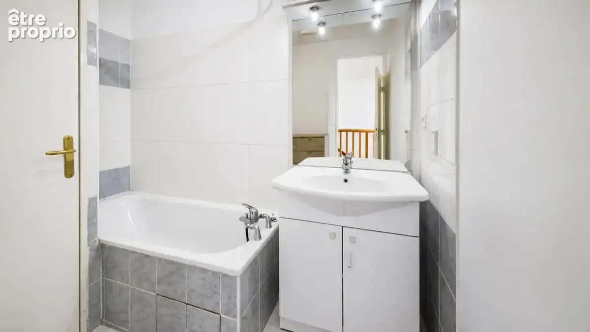 Maison de 3 pièces de 70 m² à Guilherand-Granges - photo 6