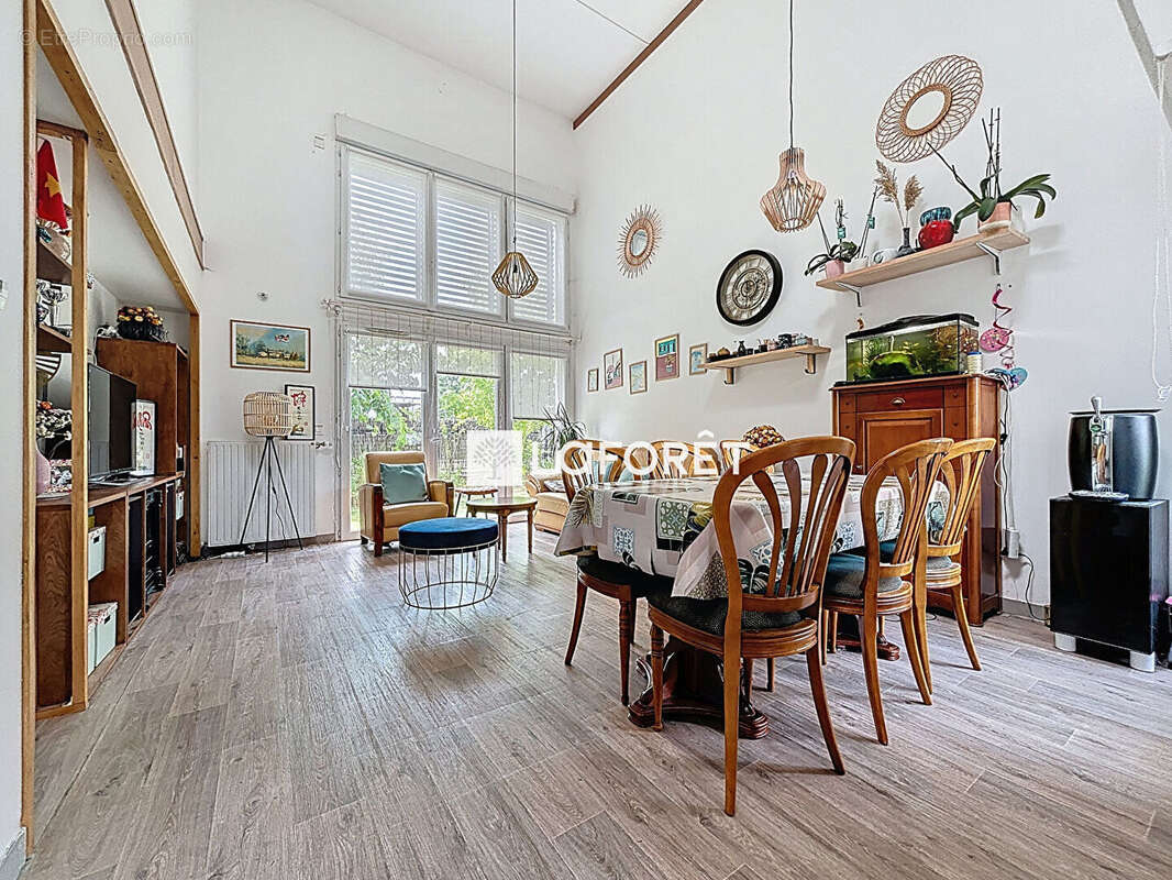 Maison à MOISSY-CRAMAYEL