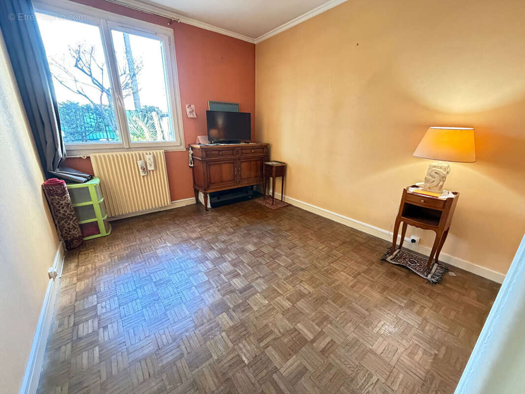 Appartement à COLOMBES