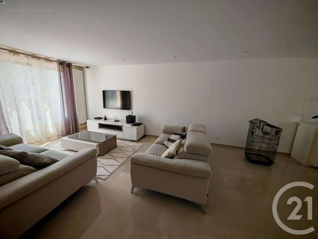 Maison à LA FRETTE-SUR-SEINE