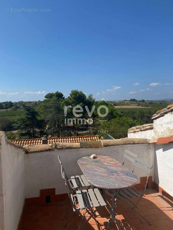 Appartement à NEZIGNAN-L'EVEQUE
