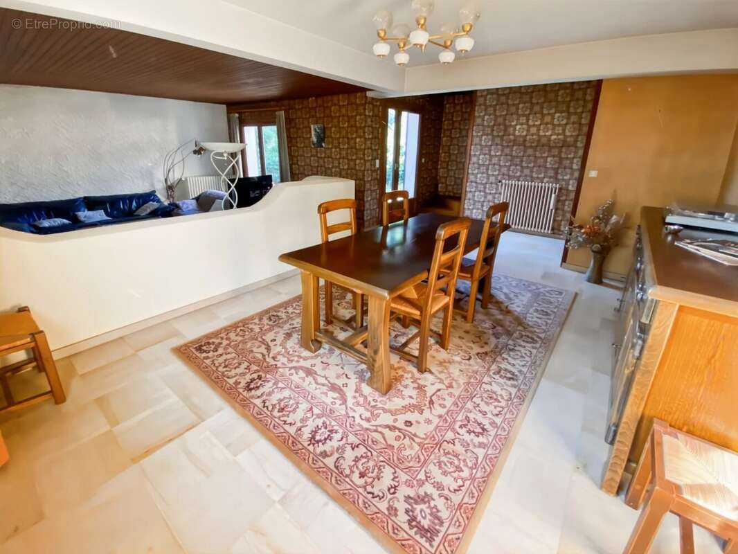 Maison plaind pied t5/6 141 m2 avec jardin - photo 5