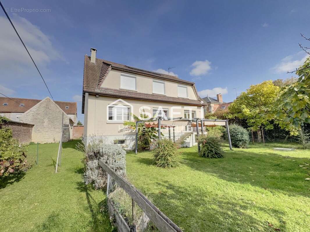 Photo 2 - Maison à SAINTE-GENEVIEVE