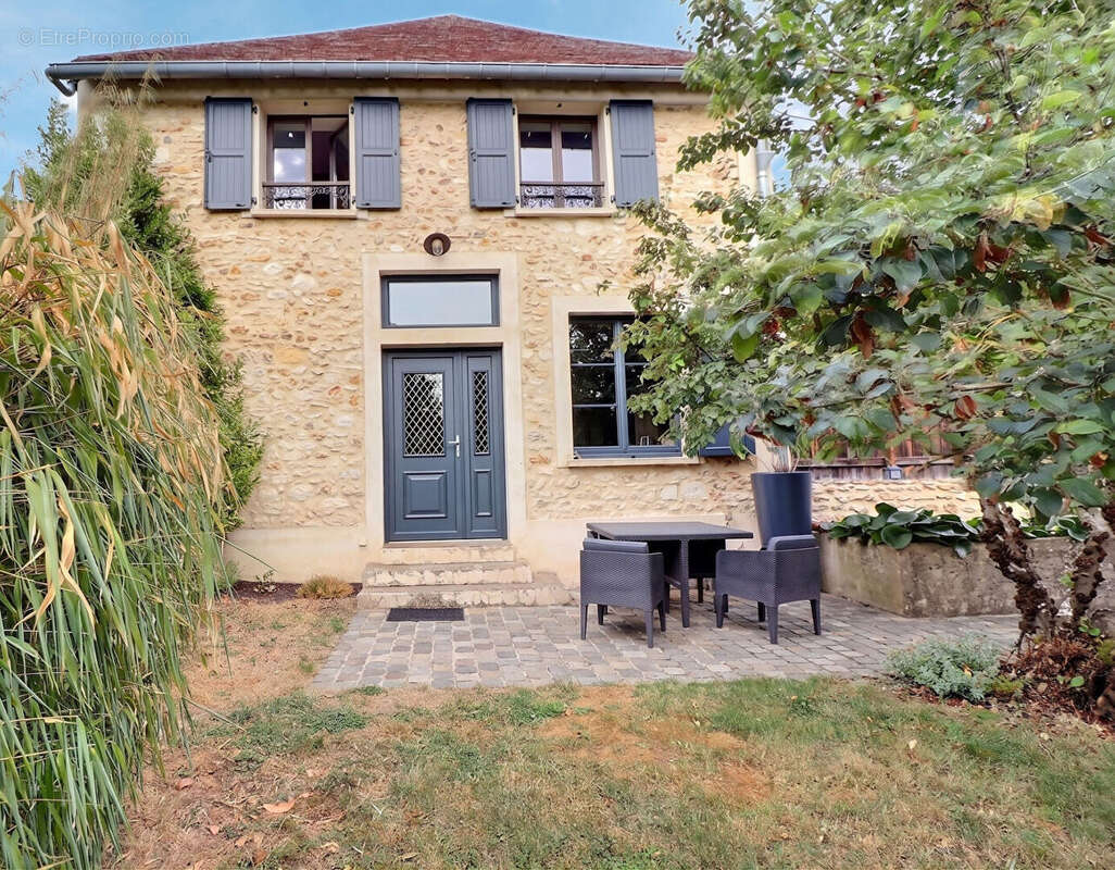 maison 93 m2 avec jardin - photo 2