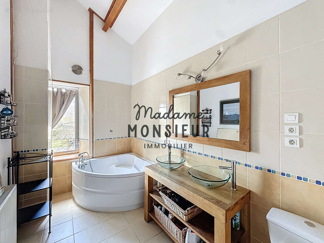 Maison à CHATEAUVILAIN