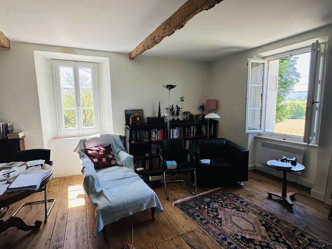 Maison à LASSERRE