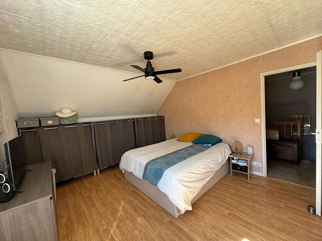 Maison - 3 chambres - garage - photo 5