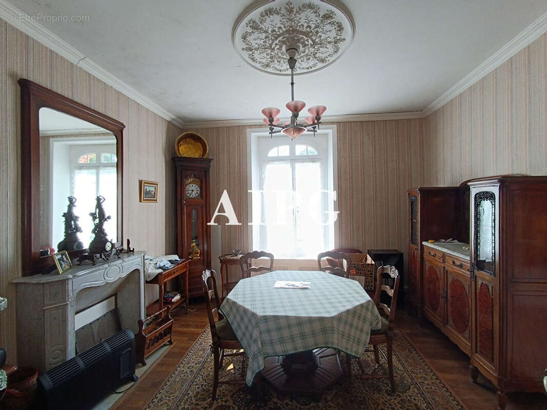 Maison à LANISCAT