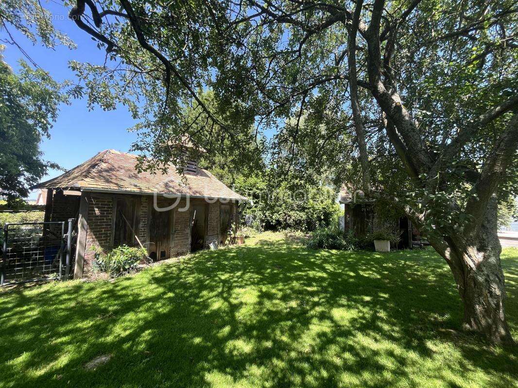 Maison à SAINT-PIERRE-DES-FLEURS