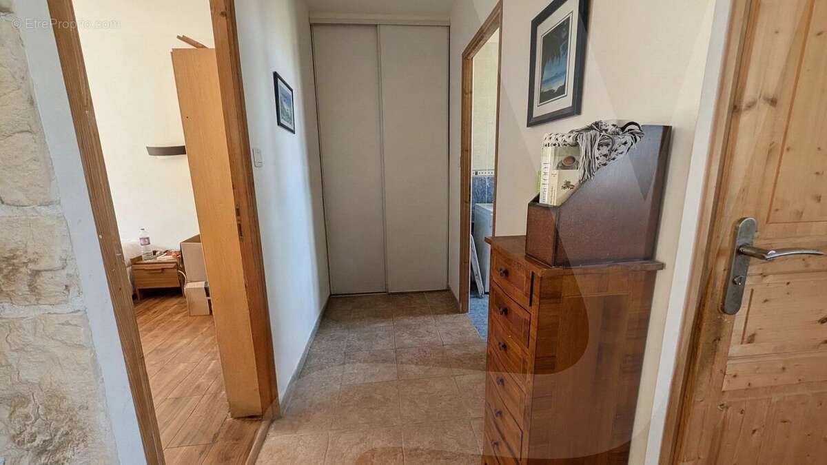 Appartement T2 de 51 m² avec dépendances et jardin - photo 7