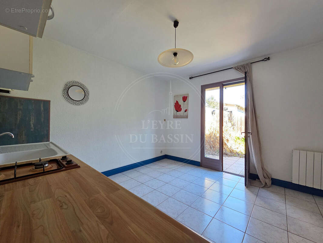 Maison à MIOS