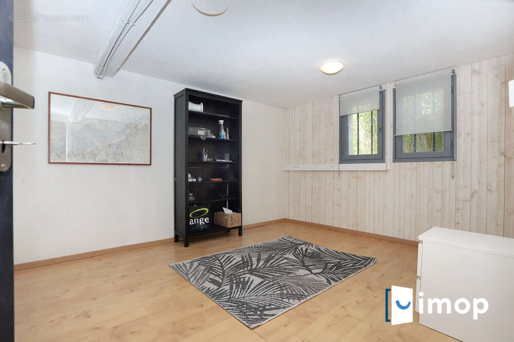 Maison rénovée avec piscine - photo 14
