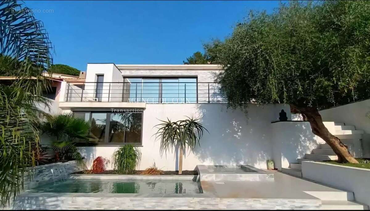 Maison à LE LAVANDOU