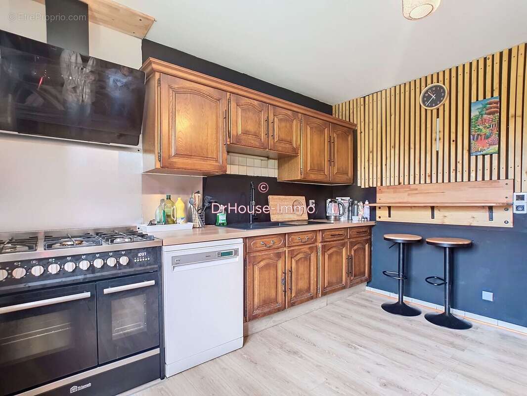Maison 183 m² à Mussidan  - photo 4
