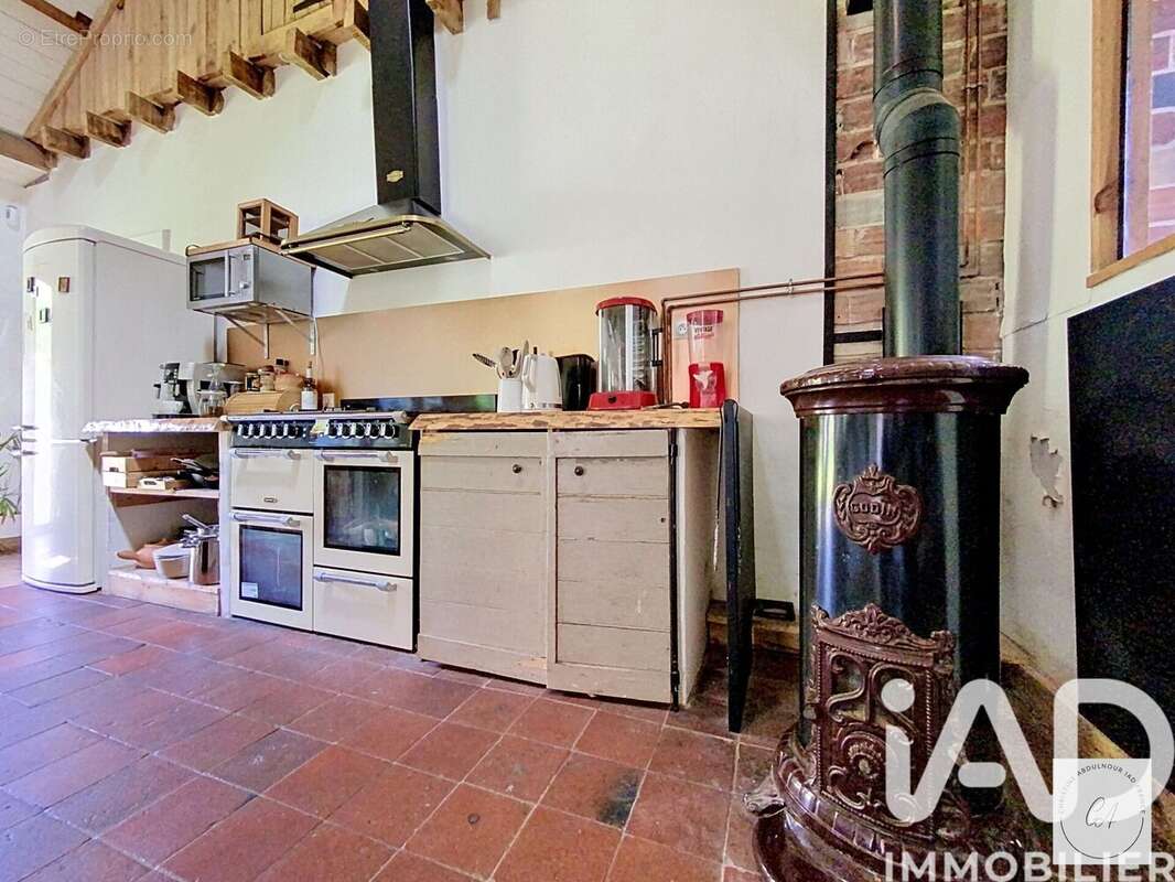 Photo 7