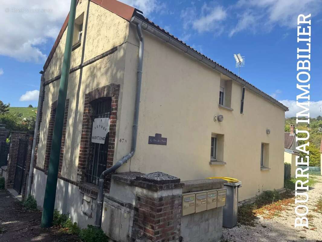 Maison à JOIGNY
