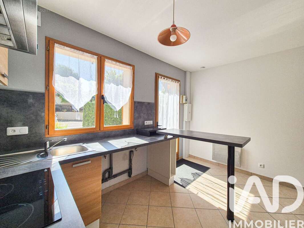 Photo 2 - Maison à MAULETTE
