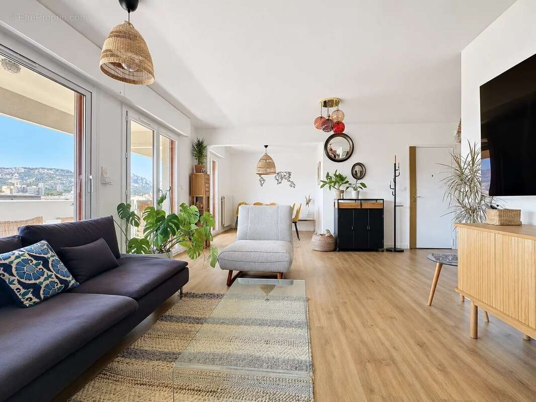 Appartement à MARSEILLE-8E