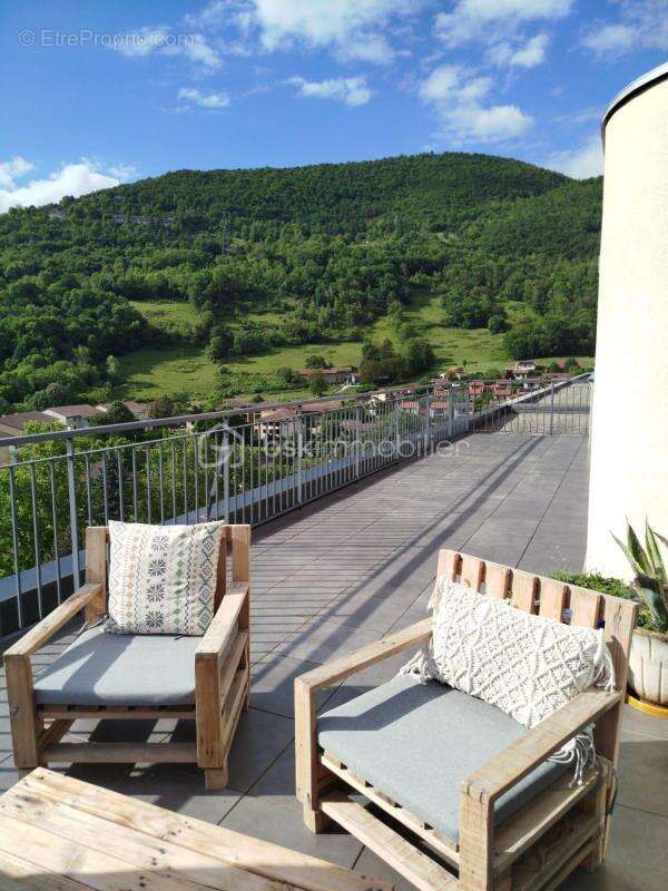 Appartement à VIZILLE