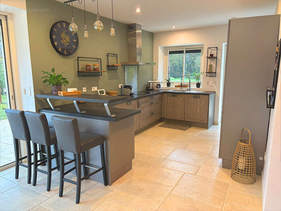 Maison à MONTBOUCHER-SUR-JABRON