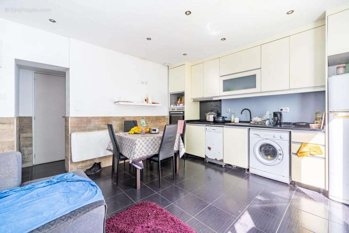 T2 37m² loué avec terrasse • Proche des commodités - photo 2
