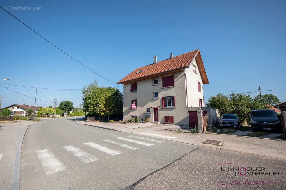 Frasne : t3 avec garage - photo 24