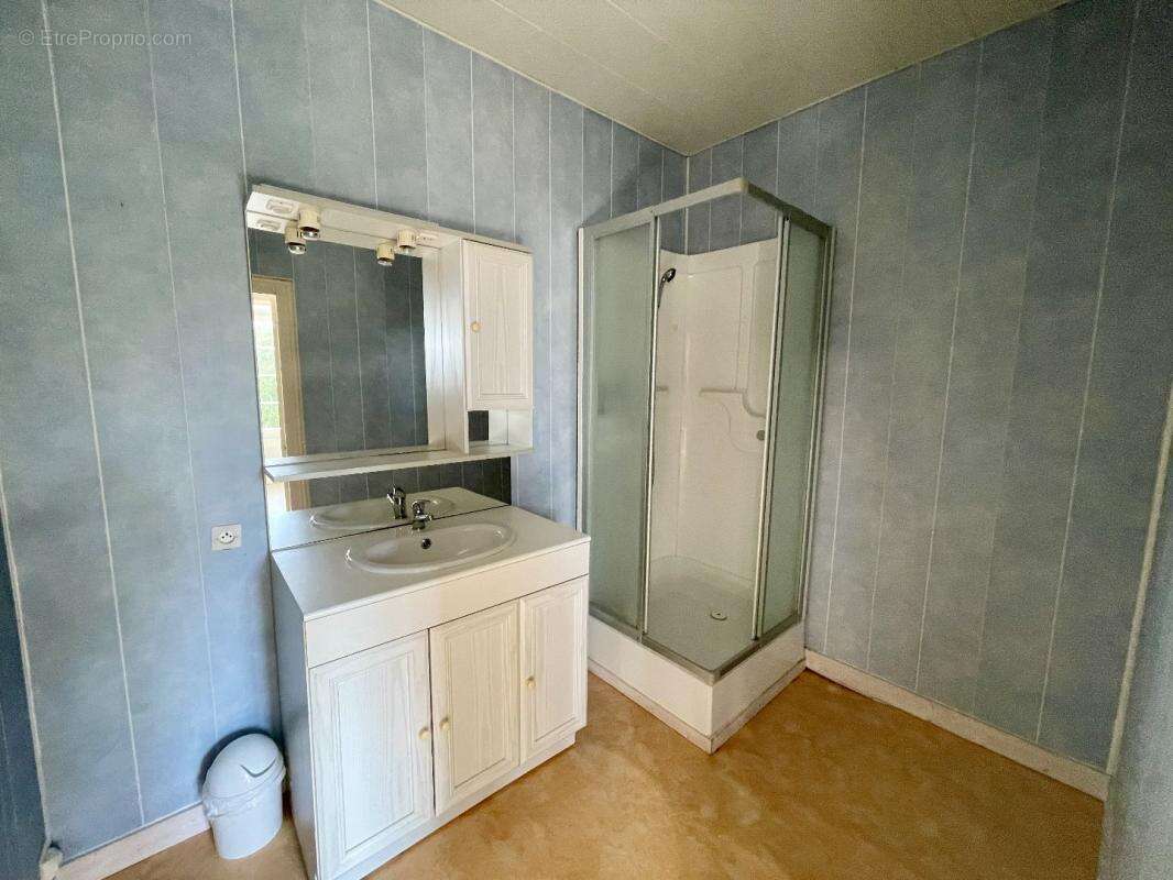 Maison à BERNAY-SAINT-MARTIN