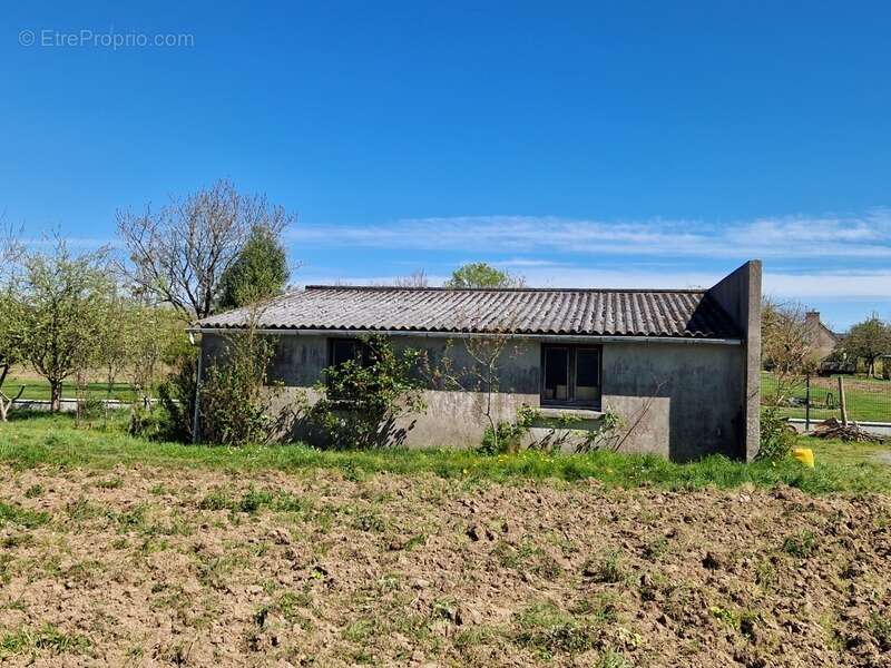 Maison à POMMERIT-LE-VICOMTE