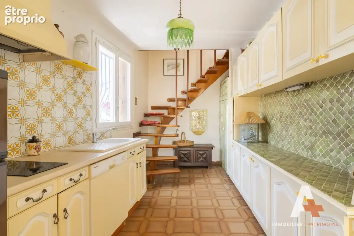 Marseille 7éme Roucas-Blanc Maison env 80m2 avec jardin, terrasse et possibilité de stationnement - photo 6