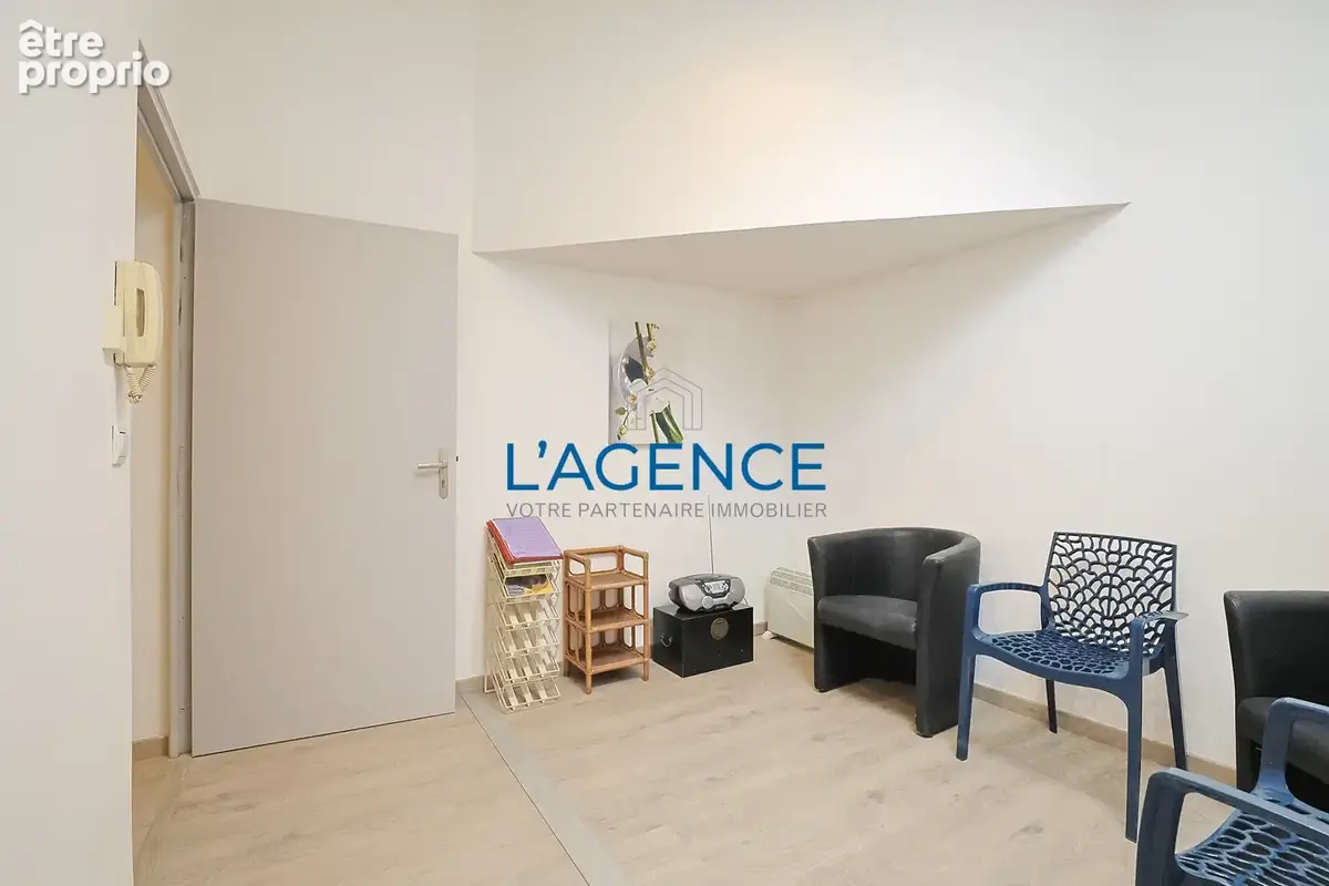 Appartement T2 de 79m2 habitables (47 m2 loi carrez ) au centre ville de Hyères - photo 10