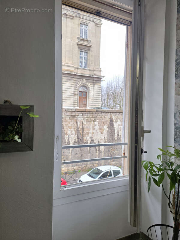 Appartement à MARSEILLE-3E