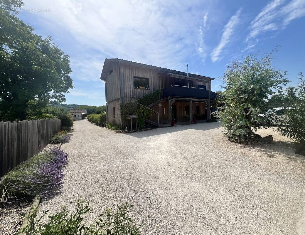 Maison à COUX-ET-BIGAROQUE