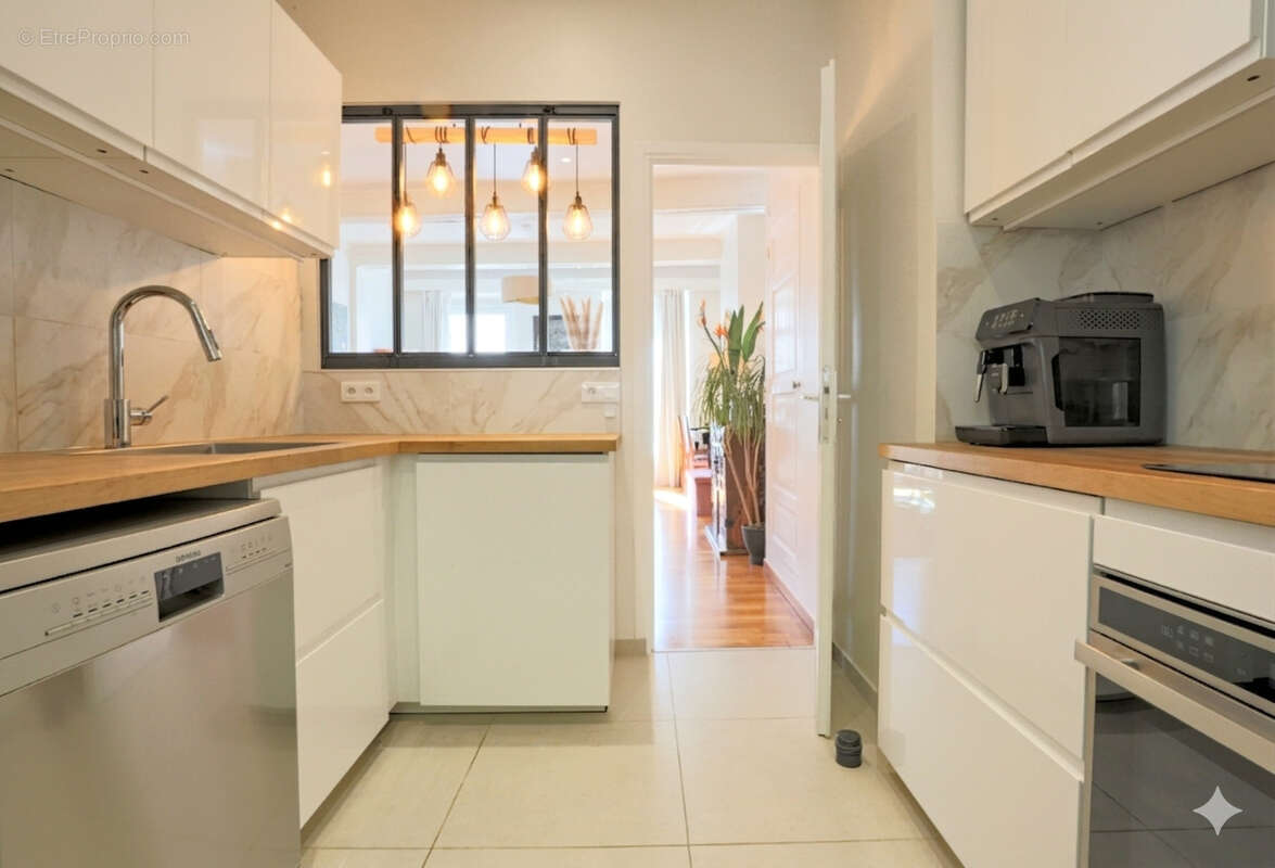 Appartement à HYERES