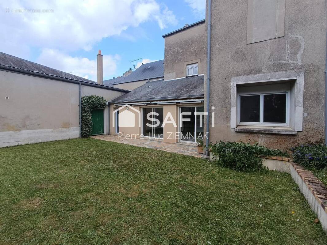 Photo 1 - Maison à MESLAY-DU-MAINE