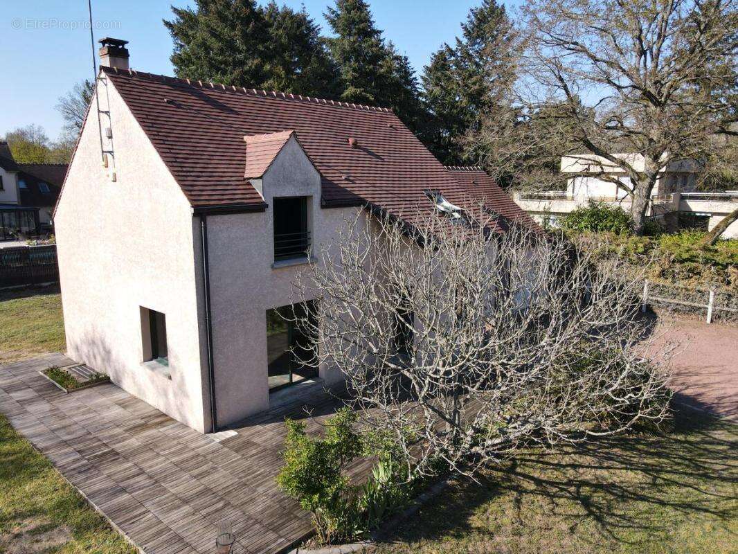 Maison à MOUSSEAUX-SUR-SEINE