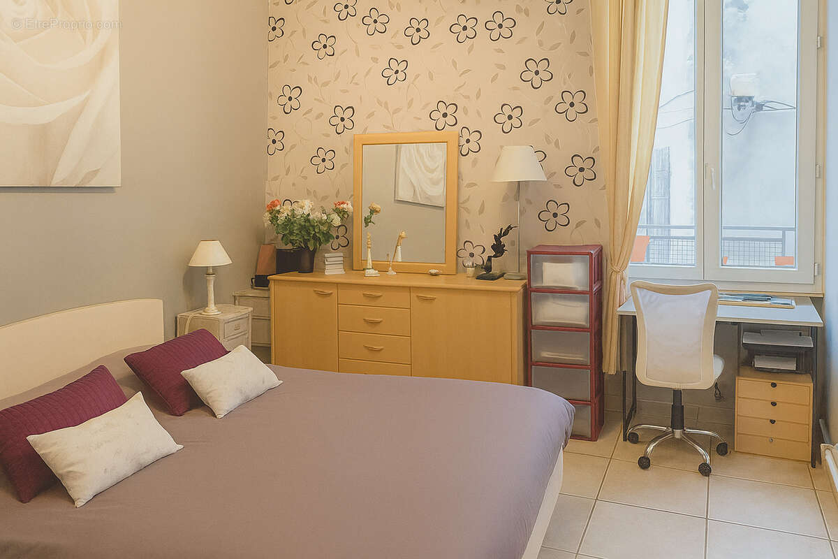 Maison à MONTELIMAR