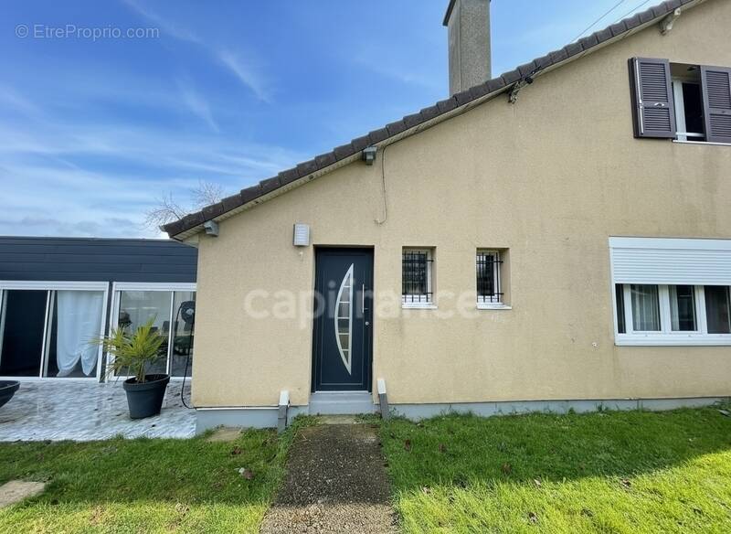 Maison à TERGNIER