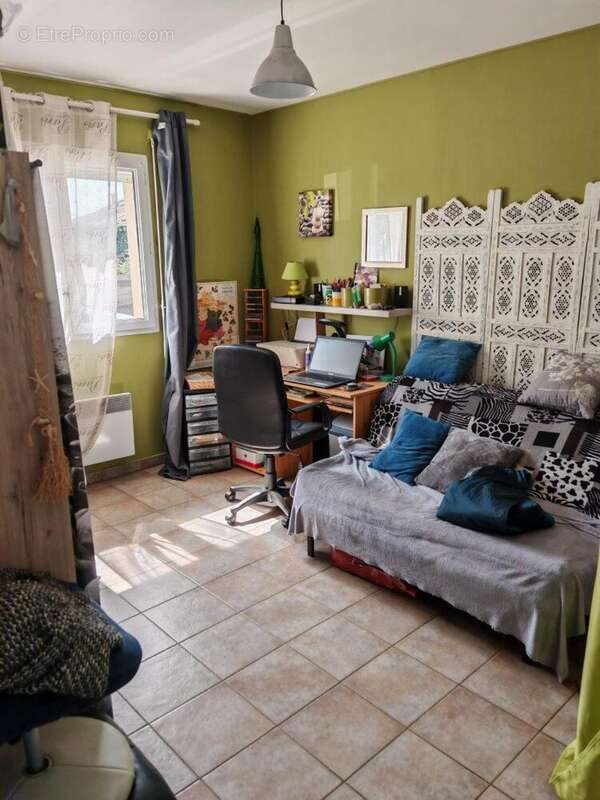 Maison 89 m² à Eyrans  - photo 9