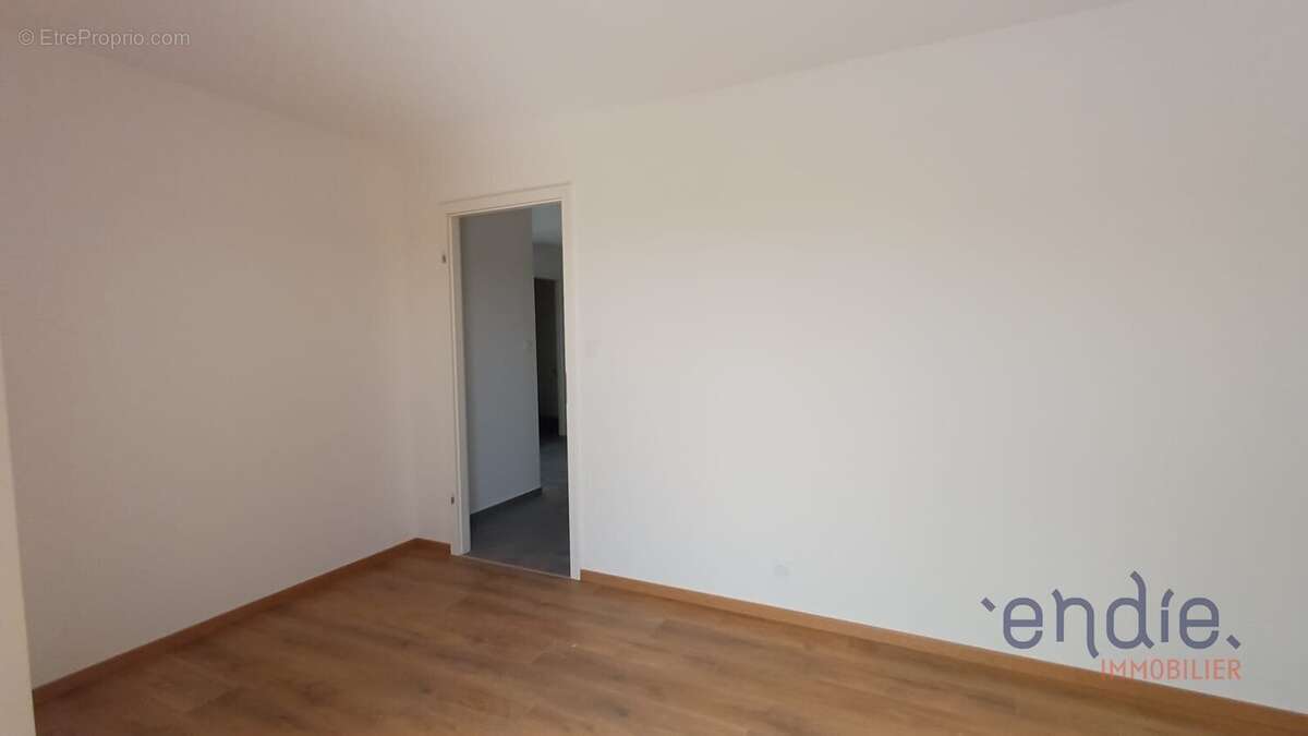 RESPIR'IMMO Altkirch by Endie vous propose ce superbe appartement 4 pièces en attique avec une terrasse exceptionnelle de 79 m²  - photo 14