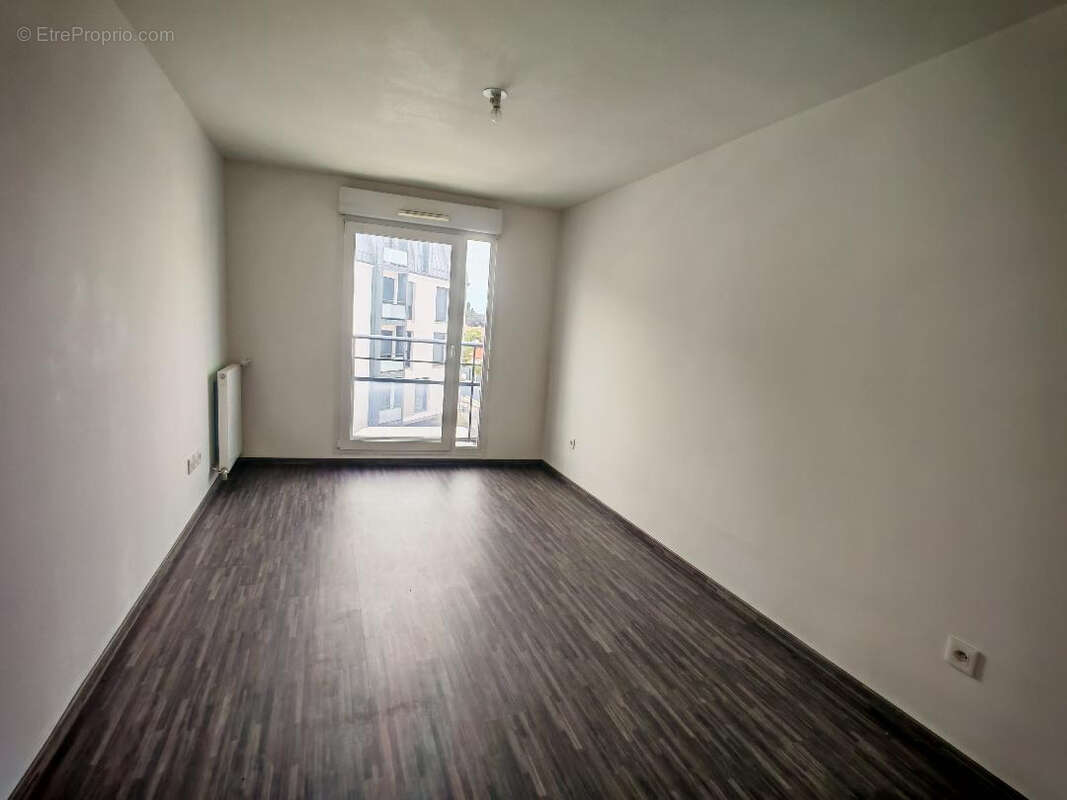 Appartement à SARTROUVILLE