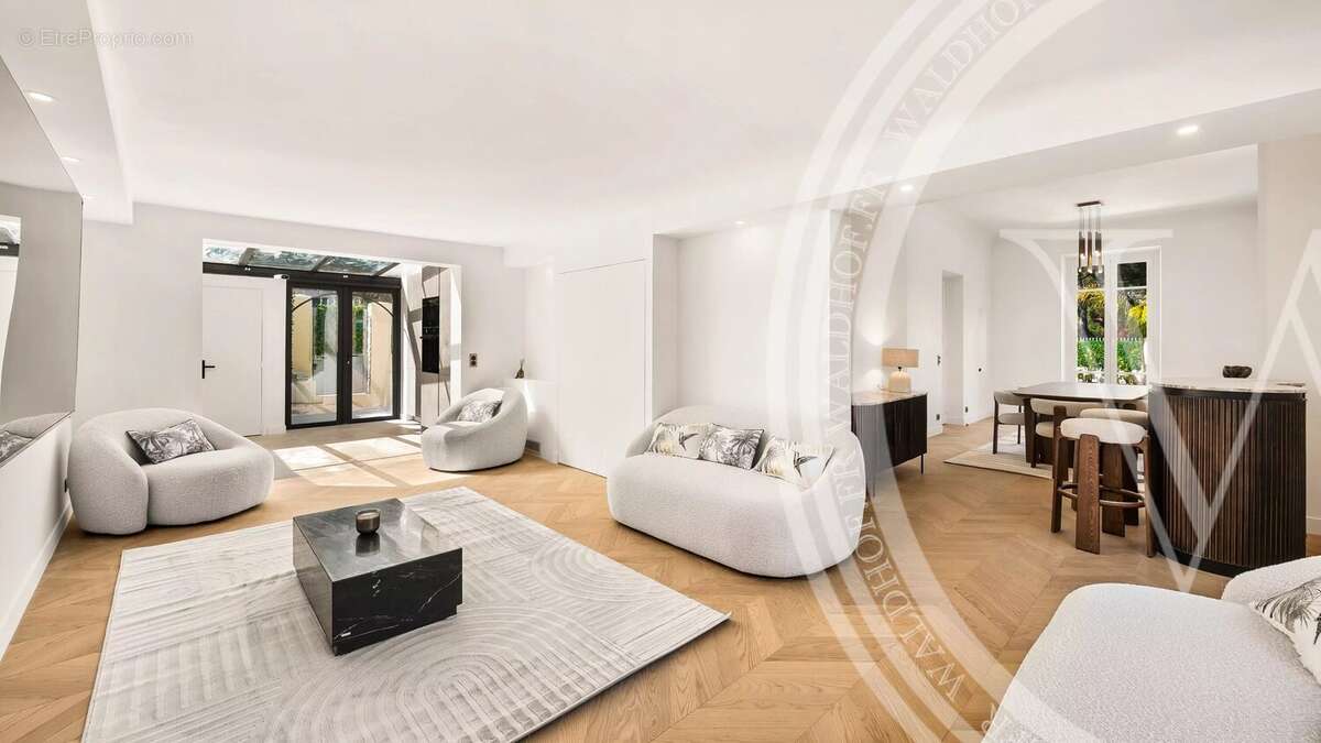 Maison à ROQUEBRUNE-CAP-MARTIN