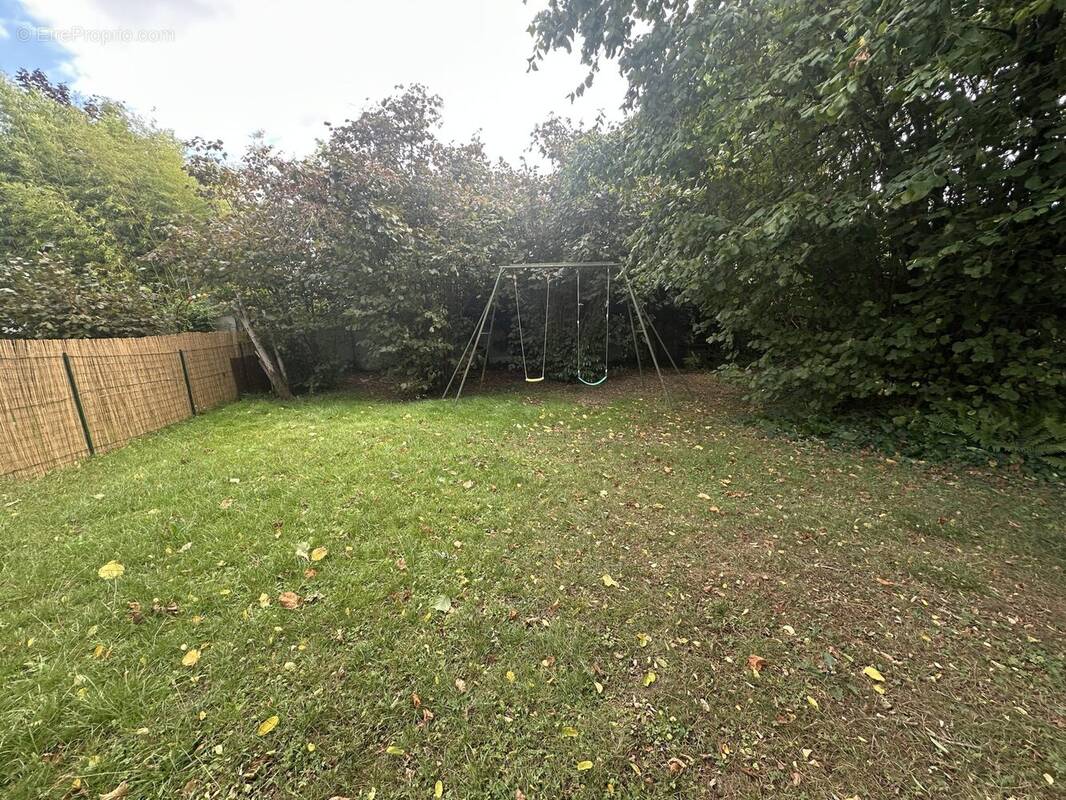 Terrain à MONTLHERY