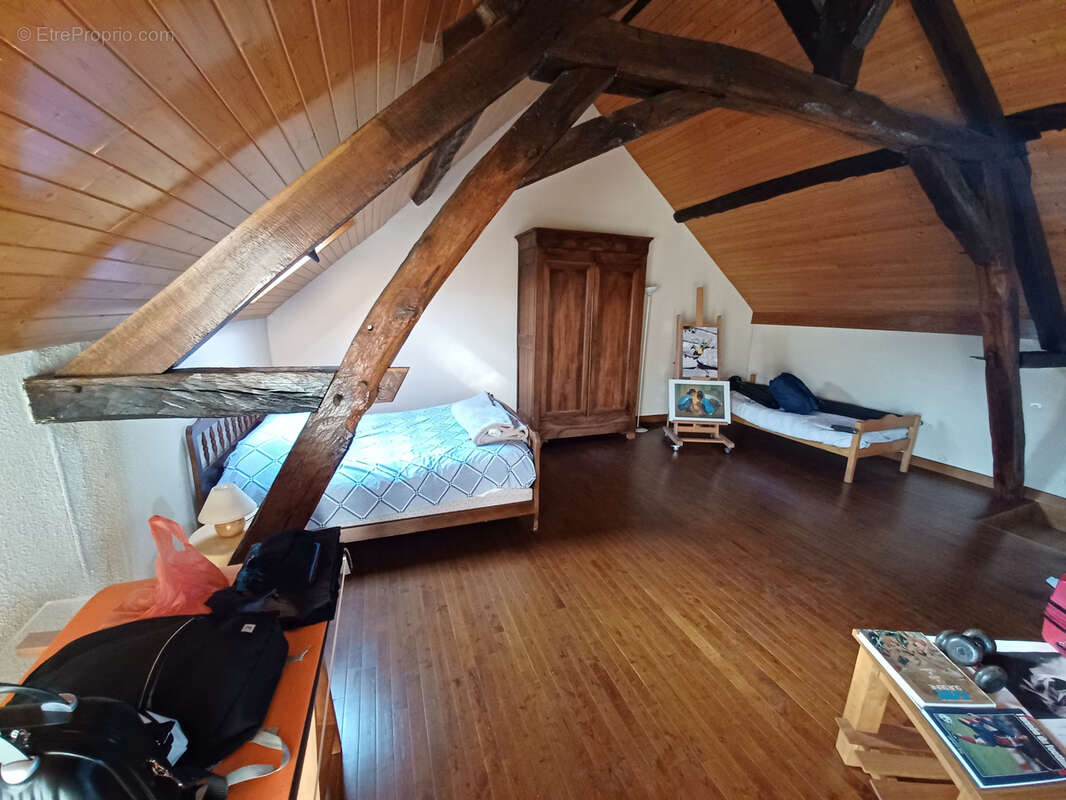 Maison à JUSSY-LE-CHAUDRIER