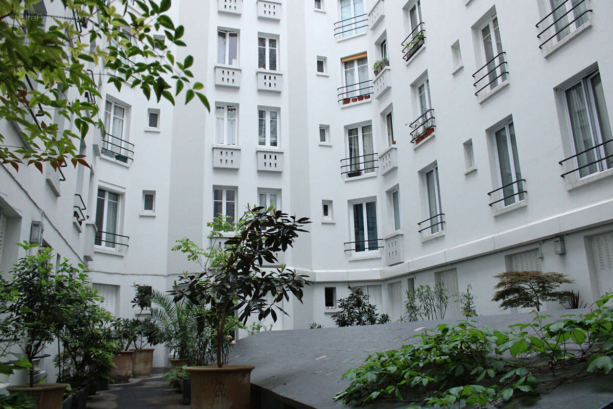 Appartement à PARIS-20E