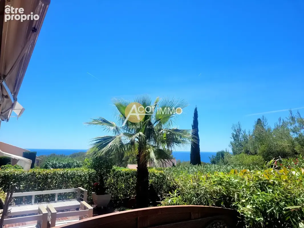 St MANDRIER SUR MER, Appartement T2 meublé avec terrasse et parking privatif - photo 2
